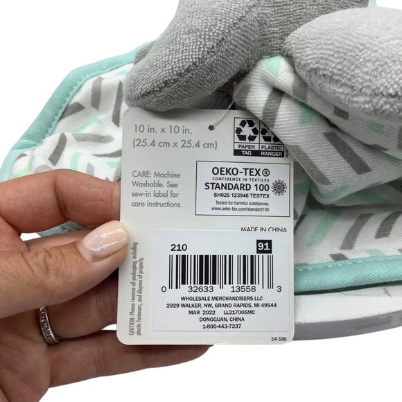 Lullaby Lane Baby Elephant Wash Cloth 10" X 10" Cotton Blend NEW NWT - Picture 3 of 6